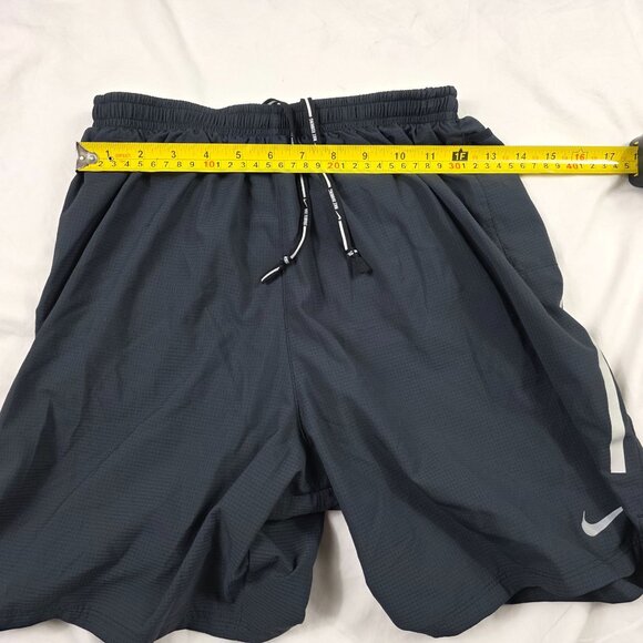 Nike Dri Fit Mens Medium Black Green Running Shorts Lightweight Breathable - Picture 7 of 10